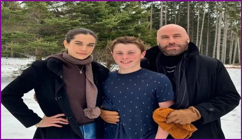 Exploring The Dynamic Connection Between John Travolta And Kristin Davis