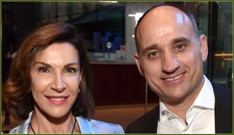 Exploring The Life Of Hilary Farr's Husband: A Deep Dive